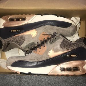 Women’s Air Max 90 Leather